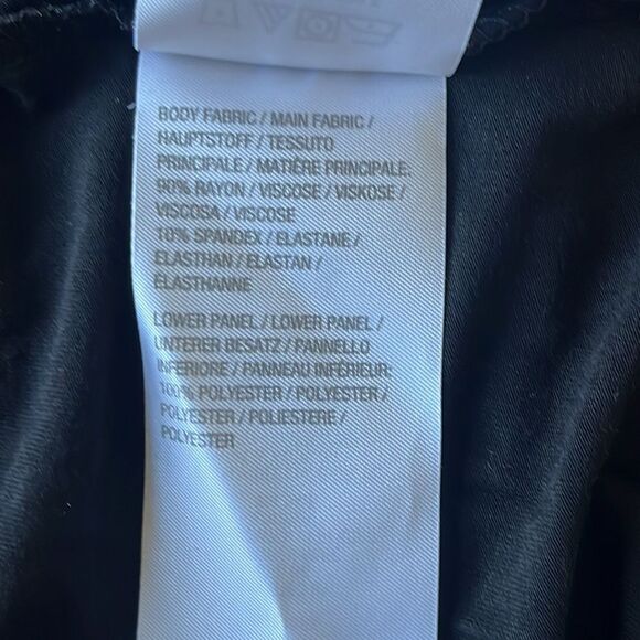 LOGO LORI GOLDSTEIN Rayon Ruffle Black Top with Asymmetric Hem Small A309802 - Picture 8 of 8